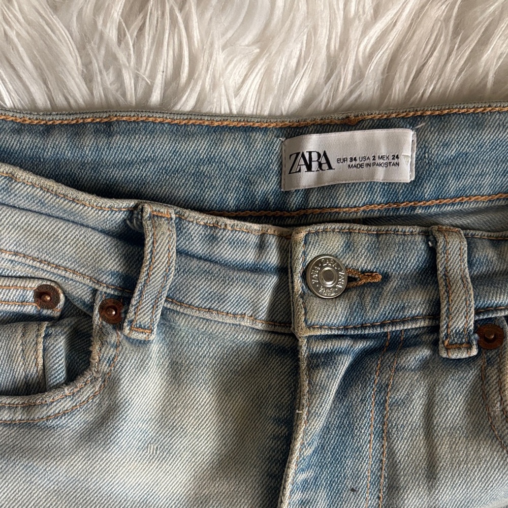 Zara Faded Blue Denim Jeans